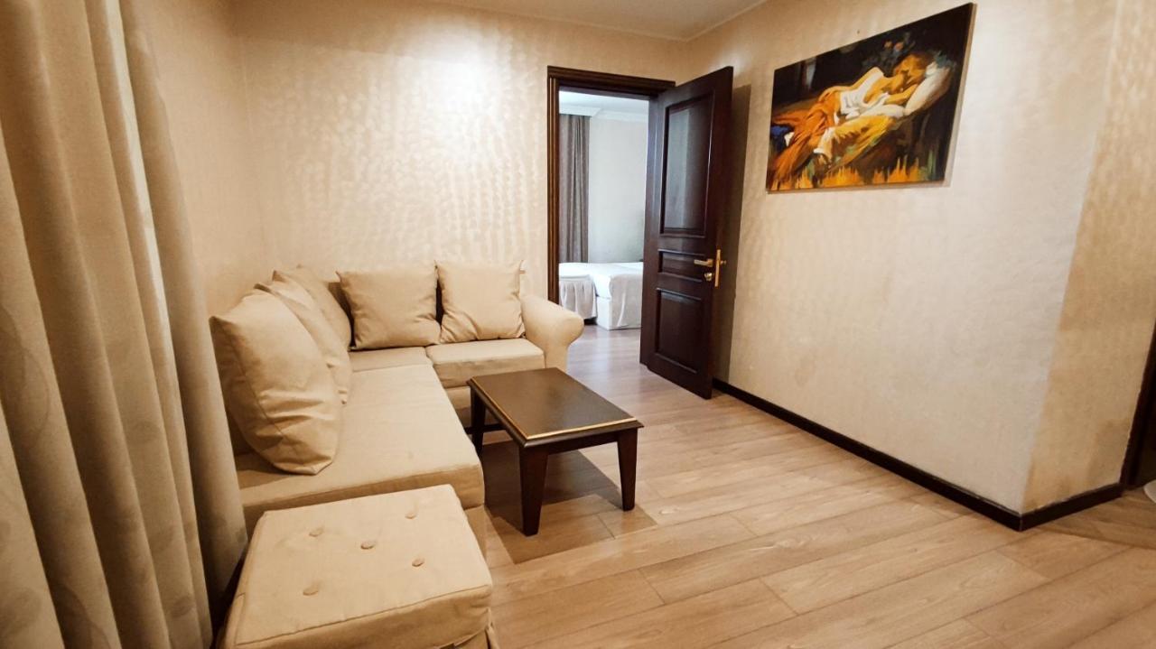 Smith's Boutique Hotel Baku Extérieur photo