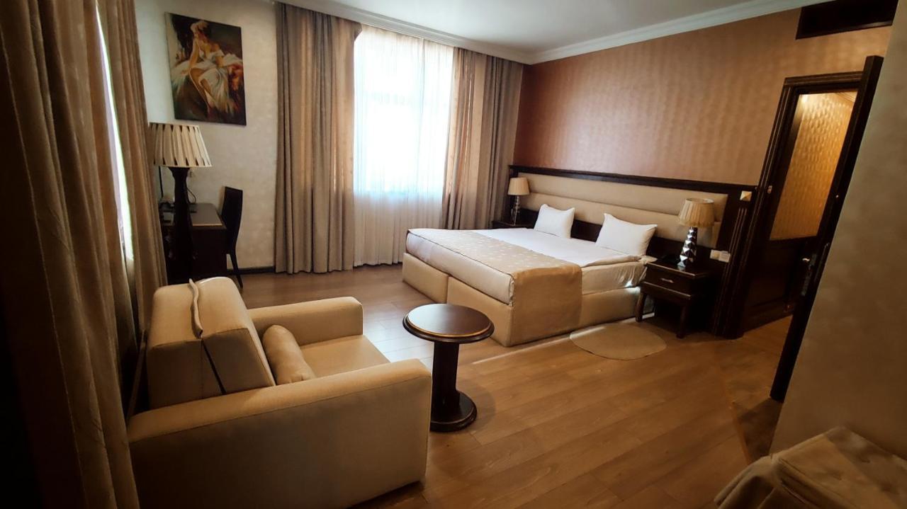 Smith's Boutique Hotel Baku Extérieur photo